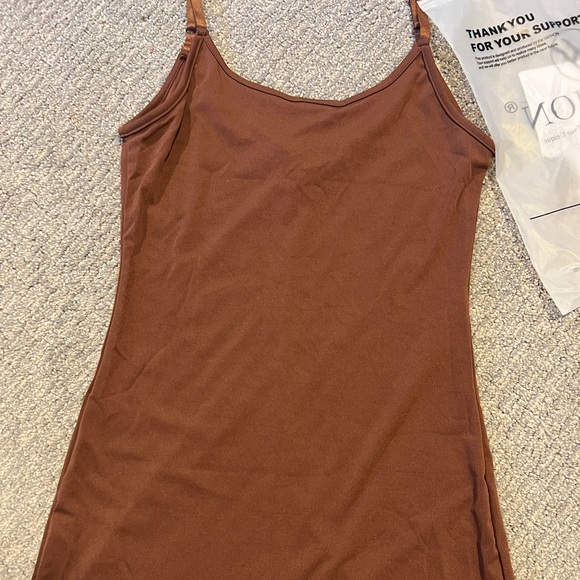 Brand new women’s spandex - Picture 3 of 3